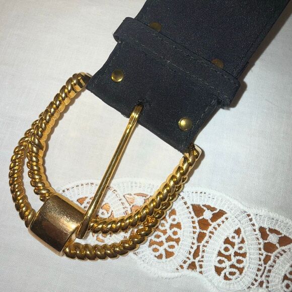 Vintage 80s Black Wide Waist Belt with Gold Braided Buckle | Statement Cinch Bel - Picture 4 of 9